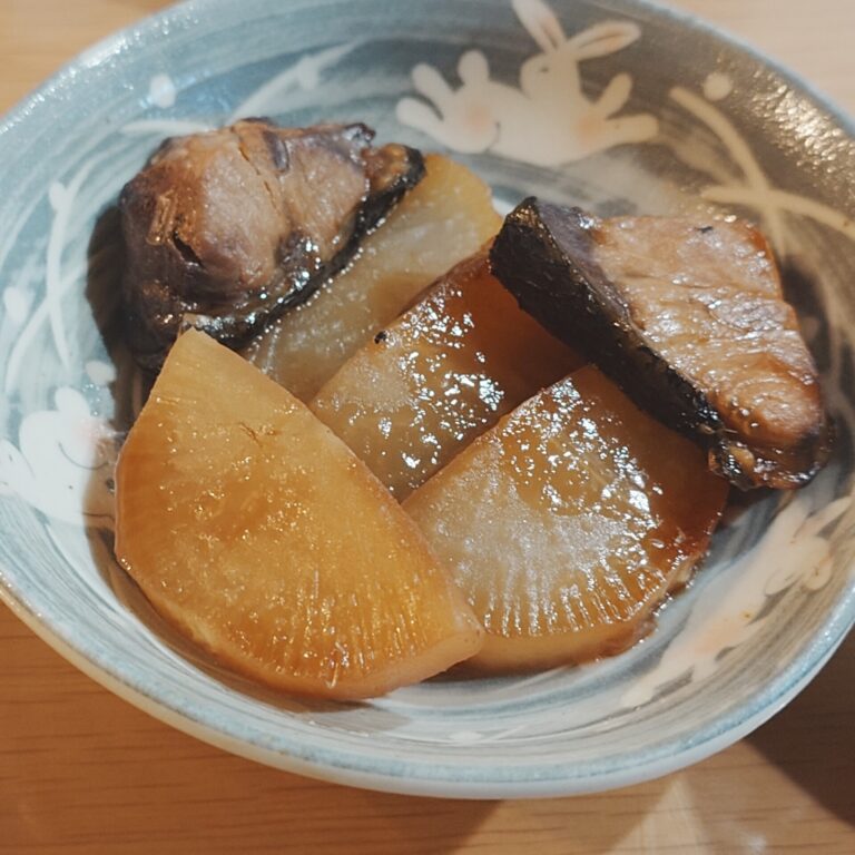 今夜は作り置きしておいた鰤大根で晩御飯