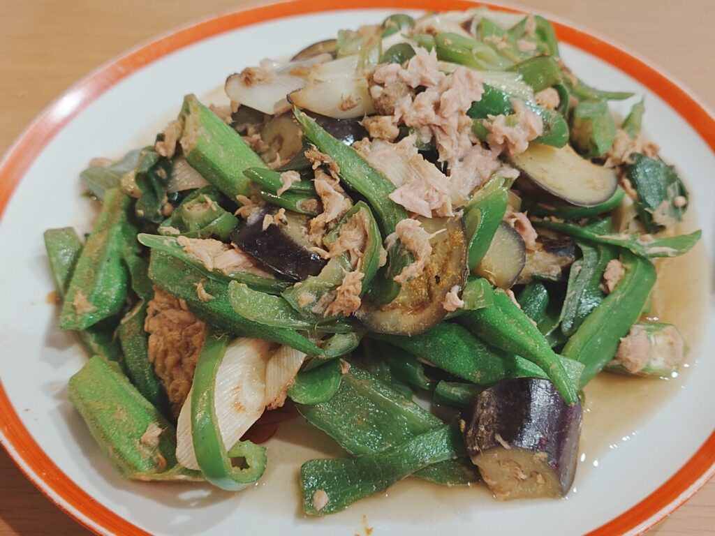 ココナッツオイルの夏野菜カレー炒め