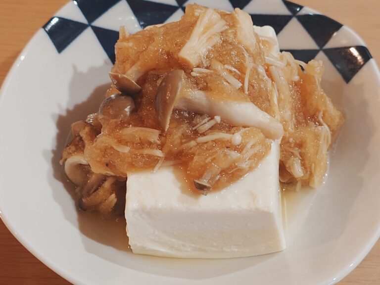 豆腐のキノコみぞれ餡掛け