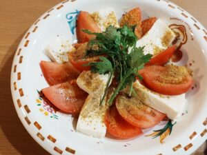 トマトと豆腐のカプレーゼ