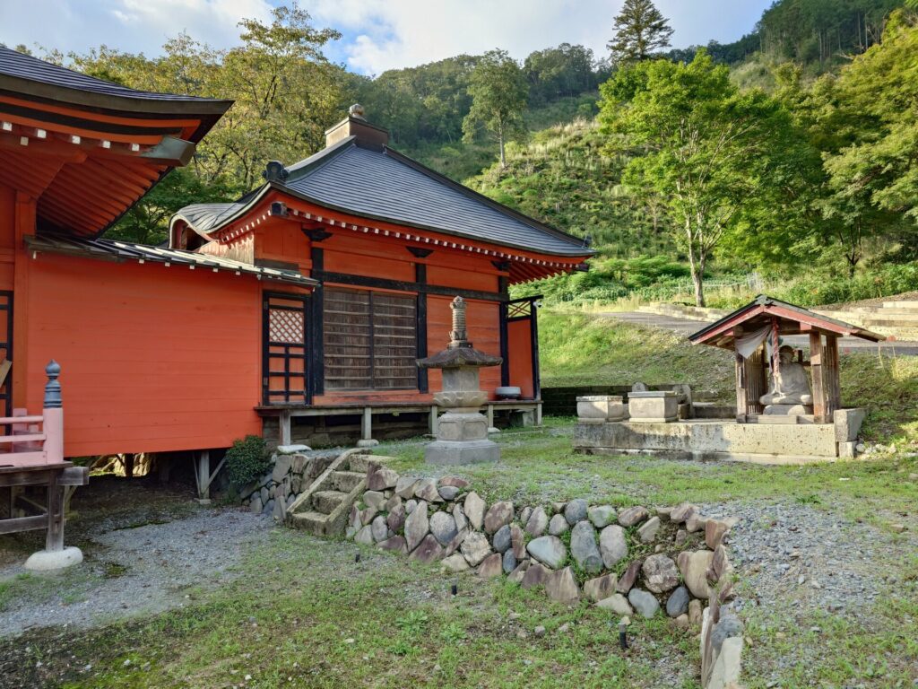 瑠璃光山常楽寺 録事尊